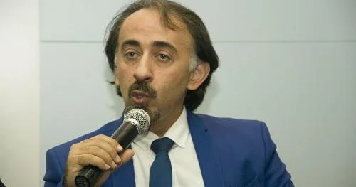 Qızını qəzada itirən tanınmış vəkil valideynlərə çağırış etdi