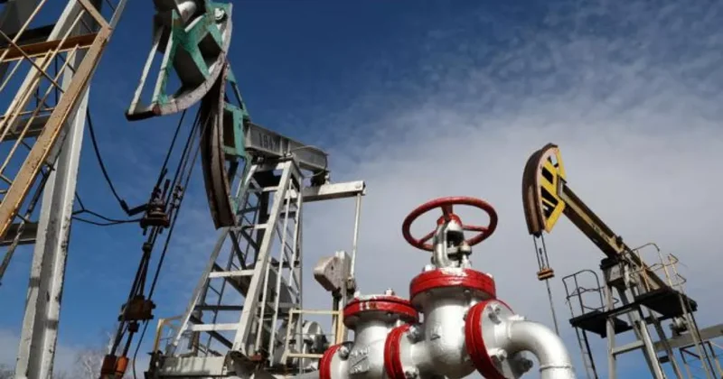 МЭА: Доходы от экспорта российской нефти снизились