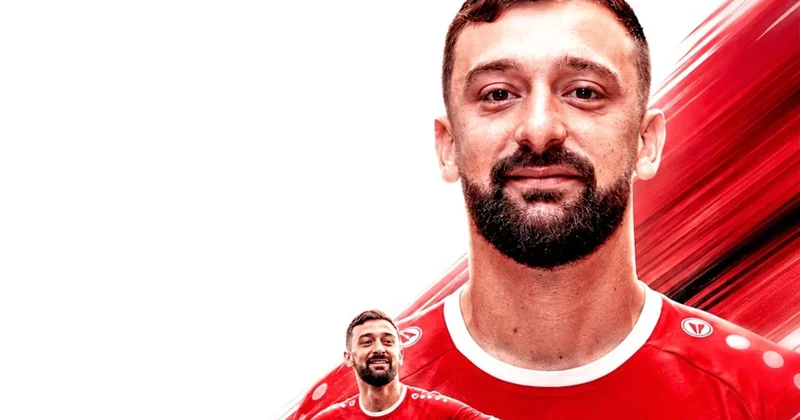 Ülvi İsgəndərov “Araz Naxçıvan”da qalıb