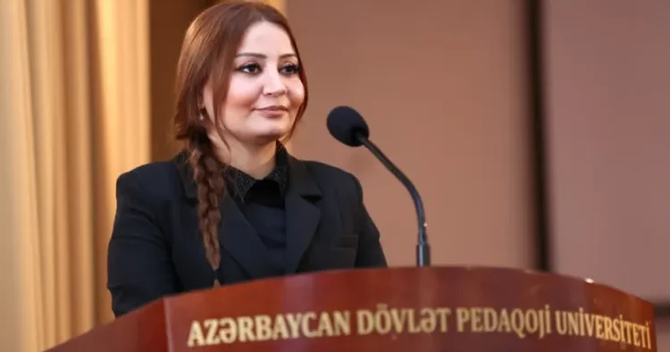 Vahid forma, yoxsa peşəkar görünüş? Müəllimdən maraqlı MÖVQE