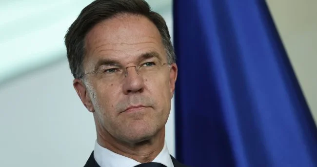 Rutte Çinin Rusiya vətəndaşlarına hərbi təlimi keçməsini pisləyib