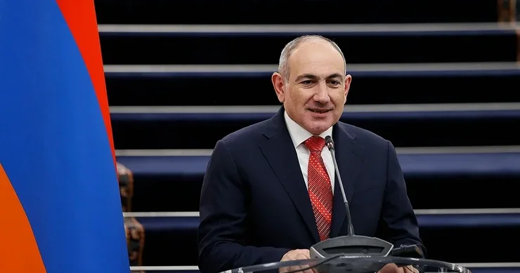 Paşinyan sülhə qarşı çıxan qüvvələrə müqavimət göstərməyə çağırıb