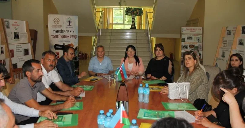 “Təhsilə yaxın, təhlükədən uzaq” layihəsi çərçivəsində konfrans keçirilib