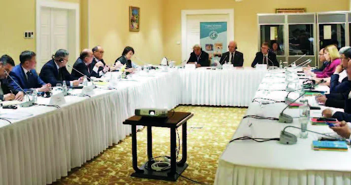Astanada Ortaq Türk Əlifbası müzakirəsi