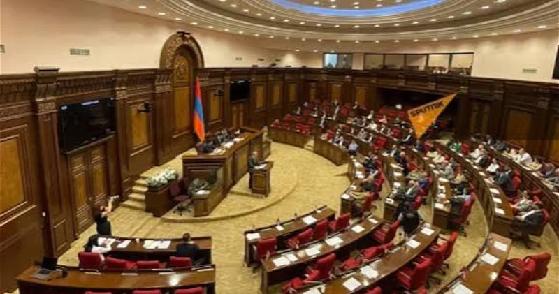 Расходы на оборону выросли: парламент Армении утвердил бюджетный отчет