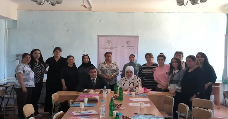 “Sağlam cəmiyyət ailədən başlayır” mövzusunda dəyirmi masa keçirilib