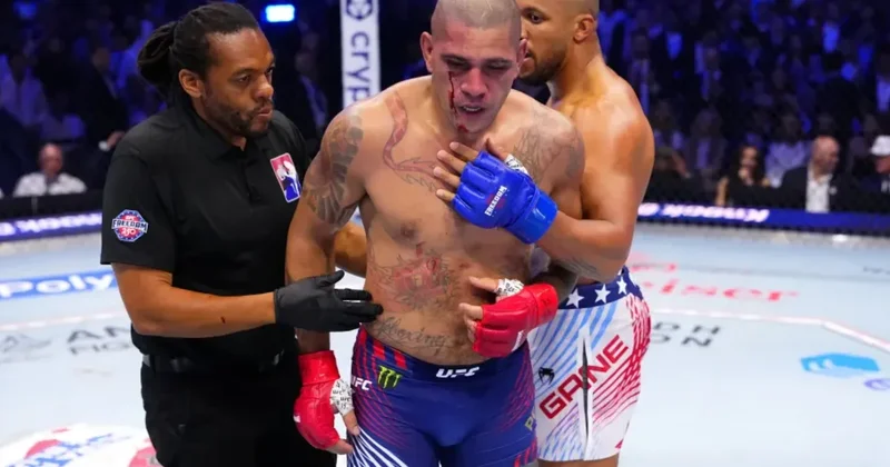 Pereyra əfsanəvi UFC hakiminin qovulmasını tələb edib