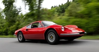 ABŞ da 54 yaşlı nadir Ferrari satışa çıxarılıb
