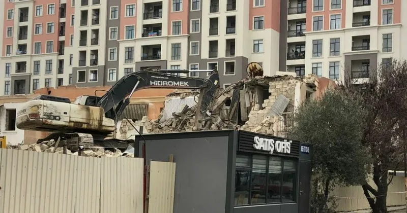 В Баку сносятся дома прошлого века, жильцам выдают компенсацию