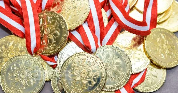 42 məzun qızıl medala layiq görülüb BŞTİ