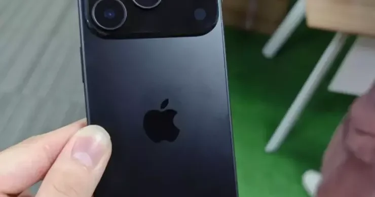 iPhone 17 arxa dizaynda radikal dəyişikliklə gəlir