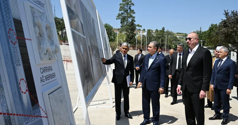 Prezident və Qurbanqulu Berdiməhəmmədov Yeni Şuşa məscidində tikinti işləri ilə tanış olub