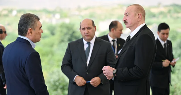 Dağıdılmış yerlərə baxdılar... Fotolar