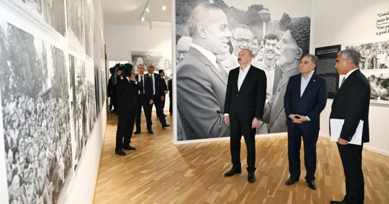 İlham Əliyev və Qurbanqulu Berdiməhəmmədov Şuşada “Heydər Əliyev və Qarabağ” sərgisi ilə tanış olublar