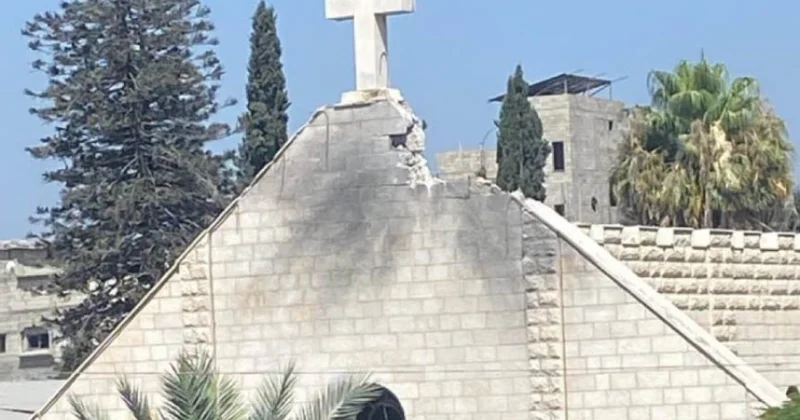 Roma Papası Qəzzada kilsəyə edilən hücumu pisləyib
