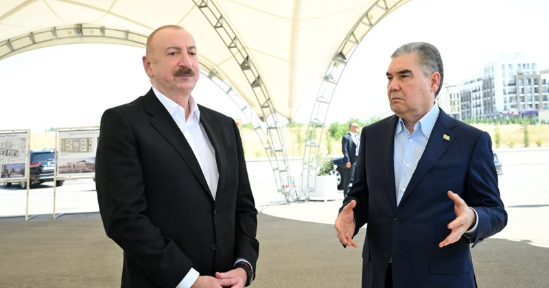 Президент Ильхам Алиев и председатель Халк Маслахаты Туркменистана Гурбангулы Бердымухамедов осмотрели разрушенные места города Физули