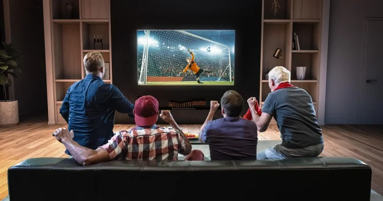 Günün canlı yayımlanacaq matçları TV AFİŞA