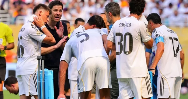 Alonso ulduz futbolçuları göndərir