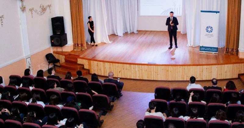 Əmanətlərin Sığortalanması Fondu “Xəzər”də təlim keçdi FOTOLAR