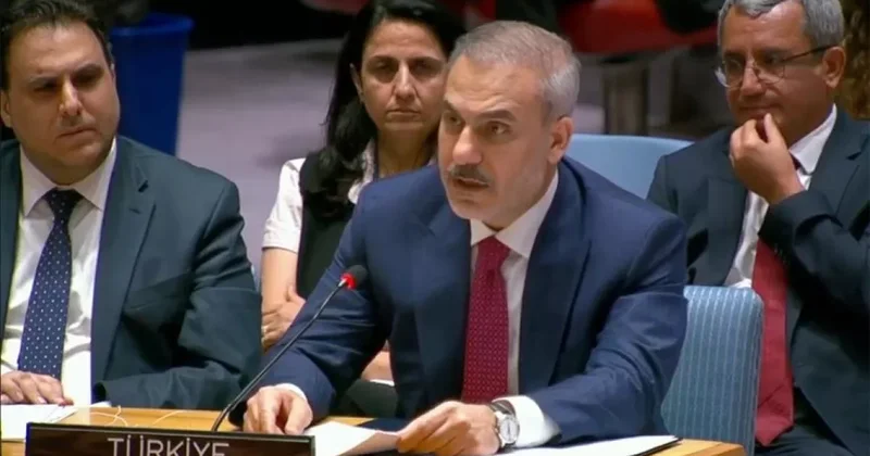 Фидан предостерегает террористов РКК/YPG в Сирии