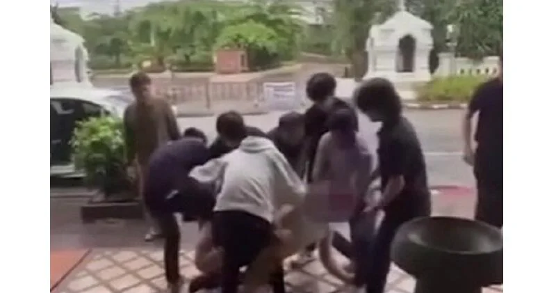 Туриста избили в Таиланде за неоплаченные напитки в баре ВИДЕО