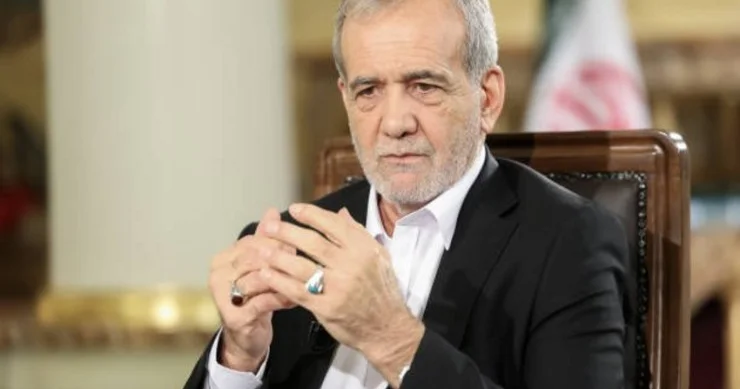 İranda prezidentə itaətsizlik: Rəsmilər niyə ona qarşı çıxır?