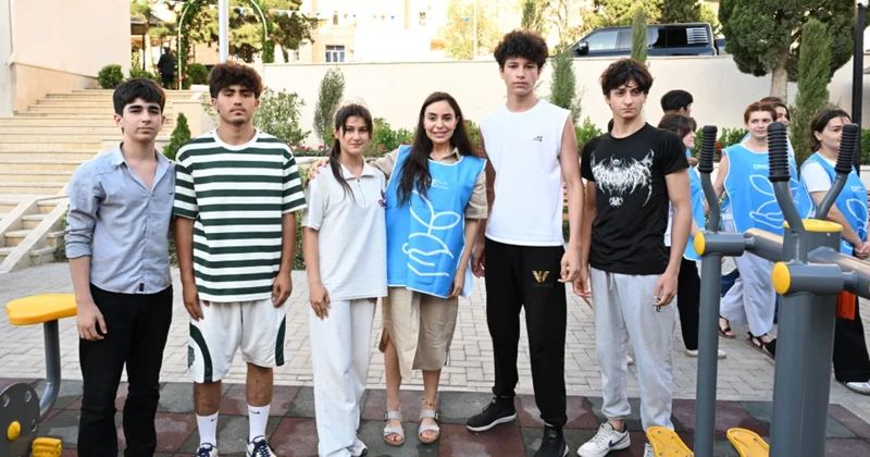 Bizim həyət layihəsi çərçivəsində yenilənmiş növbəti həyət sakinlərin istifadəsinə verilib