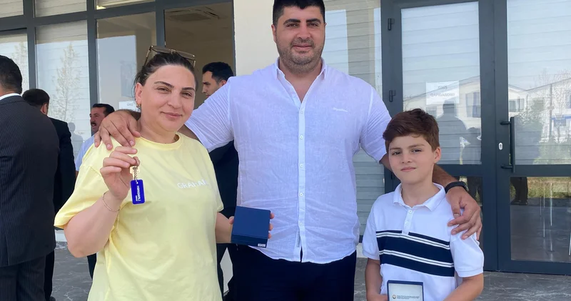 Kəngərliyə köçən ailələrə mənzillərin açarları verildi FOTO
