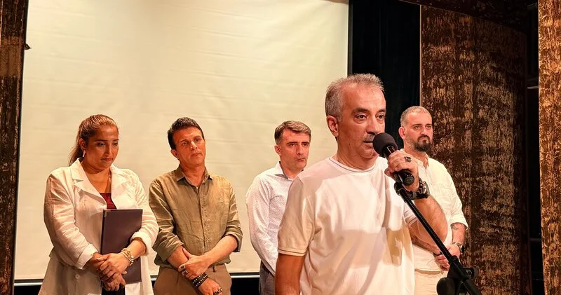 Kukla Teatrı ən çox gəlir gətirən tamaşasını açıqladı