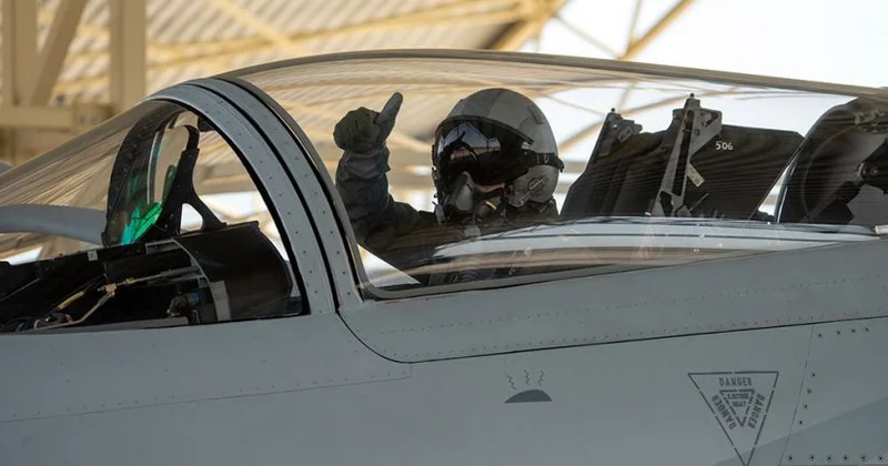 Azərbaycanın döyüş təyyarələri havaya qaldırıldı FOTO KONKRET