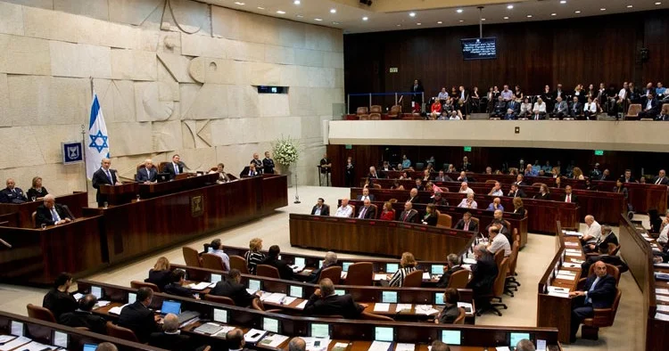 İsrail parlamenti buraxıldı