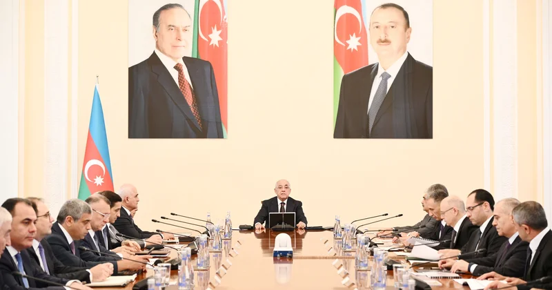 Əli Əsədov nazirlərə tapşırıq verdi