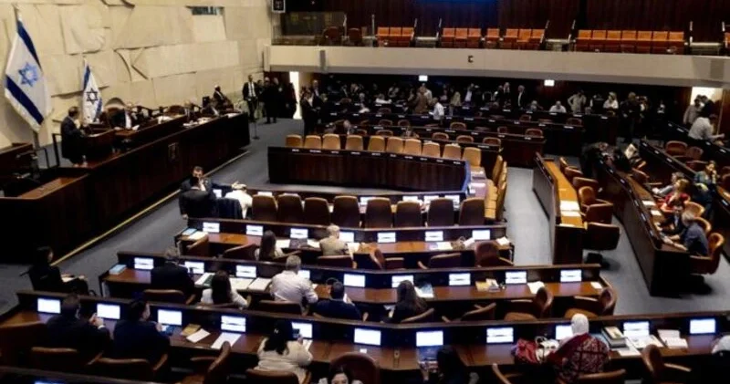 İsraildə seçkilər ərəfəsində Knessetin buraxılmasını nəzərdə tutan qanun qəbul edilib