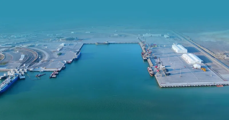 Azərbaycan və Qazaxıstan Ələt limanında birgə terminal tikməyə hazırlaşır