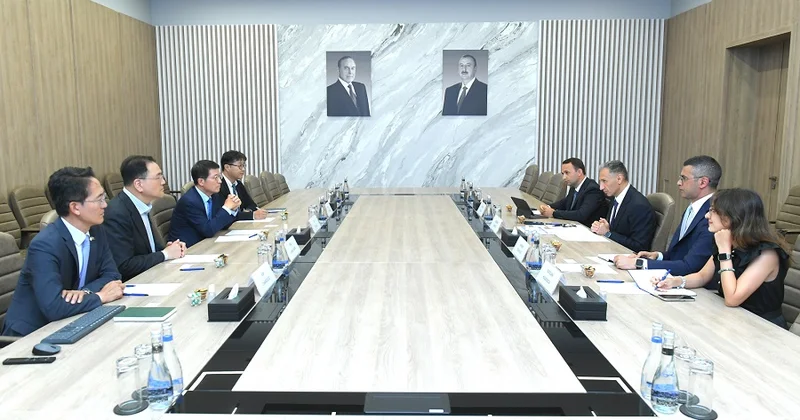 Rəşad Nəbiyev tanınmış şirkətin rəhbər şəxsləri ilə görüşdü