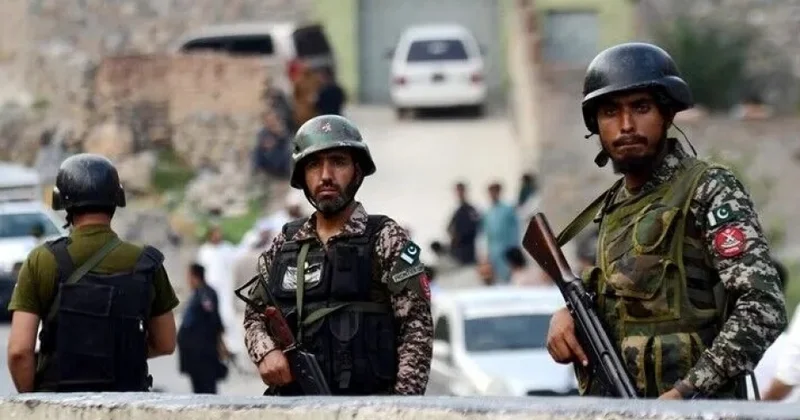 Pakistanın şimal qərbində əməliyyat zamanı 24 silahlı öldürülüb