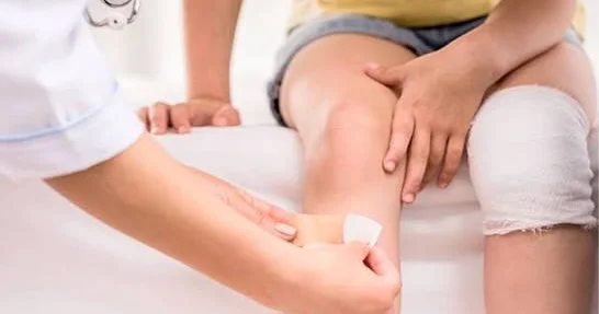 Travma anında nə etməli? SN nin eksperti ən çox rast gəlinən səhvlərdən danışdı