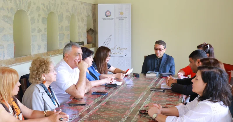 Vaqif Poeziya Günlərində Xaqani Şirvani yad edildi FOTO