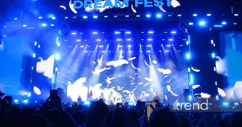 В Баку стартует DREAM Fest 2026 красная дорожка, мировые артисты, открытие памятных звезд