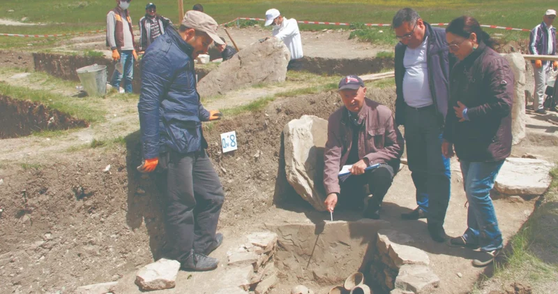 Tarixin sirlərini gün işığına çıxaran alim Qafar Cəbiyev