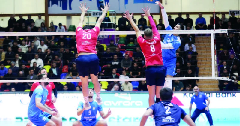 Voleybol millimiz Bakıda da uduzdu