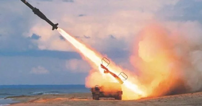 Ukraynanın Flaminqo ballistik raketi Foto