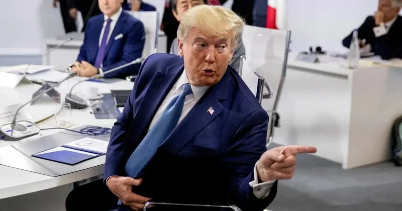 “Bu Baydenin axmaq müharibəsidir”: Tramp Putinlə görüşünə görə tənqidlərdən isterik reaksiya verib