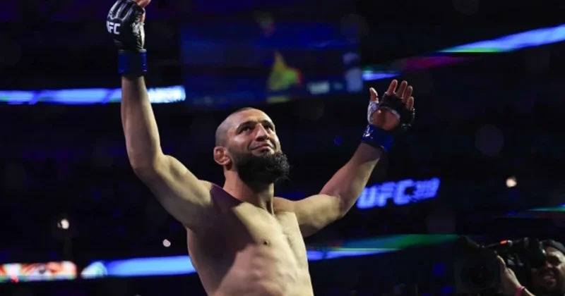 Hamzat Çimayev orta çəkidə UFC çempionu oldu
