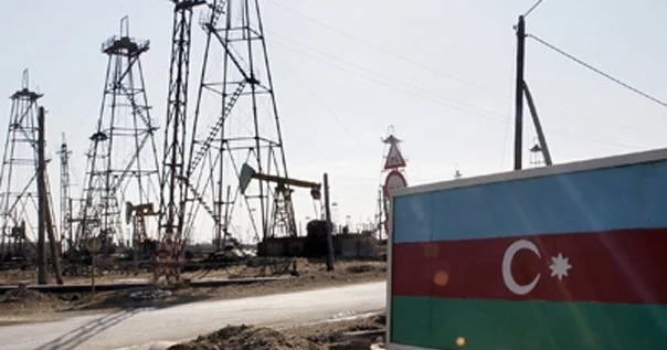 Азербайджан увеличил инвестиции в нефтегазовый сектор на 33,6%