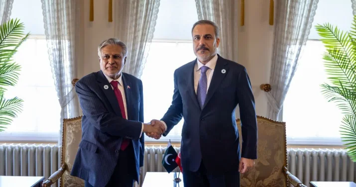 İshaq Dar və Hakan Fidan regional prosesləri müzakirə ediblər