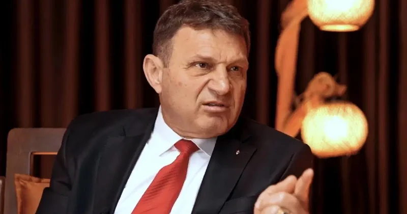 Türkiyədə istefada olan kontr admiral həbs edildi