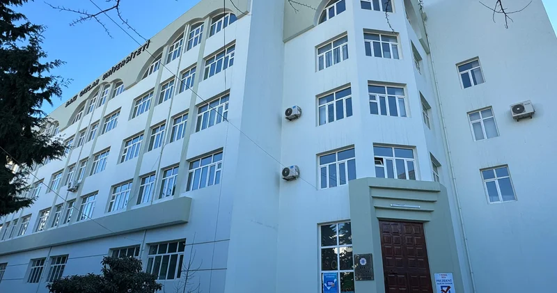 Yeni tədris ilinə sayılı günlər qalıb Bakı Qızlar Universitetinin tələbələri harada oxuyacaqlarını bilmirnı bilmir