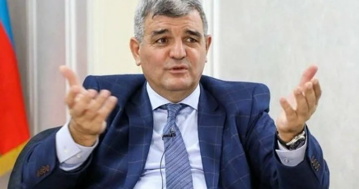 Fazil Mustafadan cəmiyyətə mesaj: “Düşünməkdən imtina edirik”