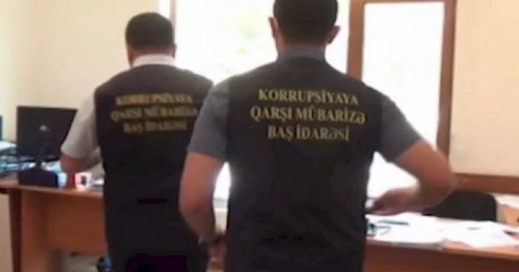 Rəis müavini həbs edildi Rüşvət almaqda təqsirləndirilir